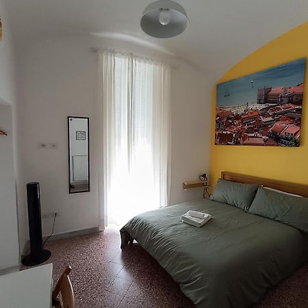 Bnb Etnuvio, Double Rooms In Naples Extérieur photo