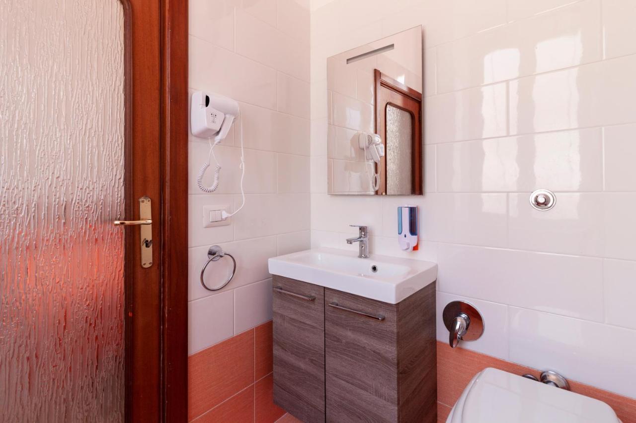 Bnb Etnuvio, Double Rooms In Naples Extérieur photo