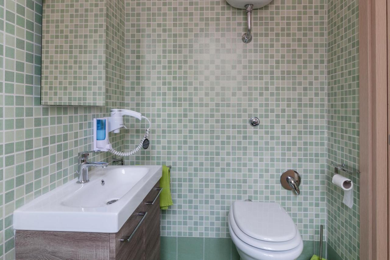 Bnb Etnuvio, Double Rooms In Naples Extérieur photo